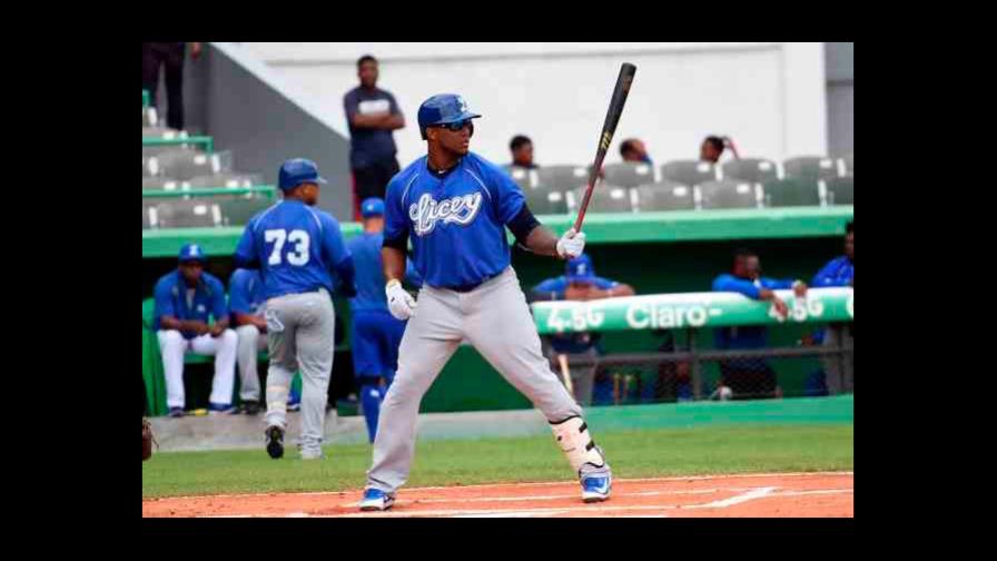 Rymer Liriano castigó a los Toros y guía triunfo del Licey
