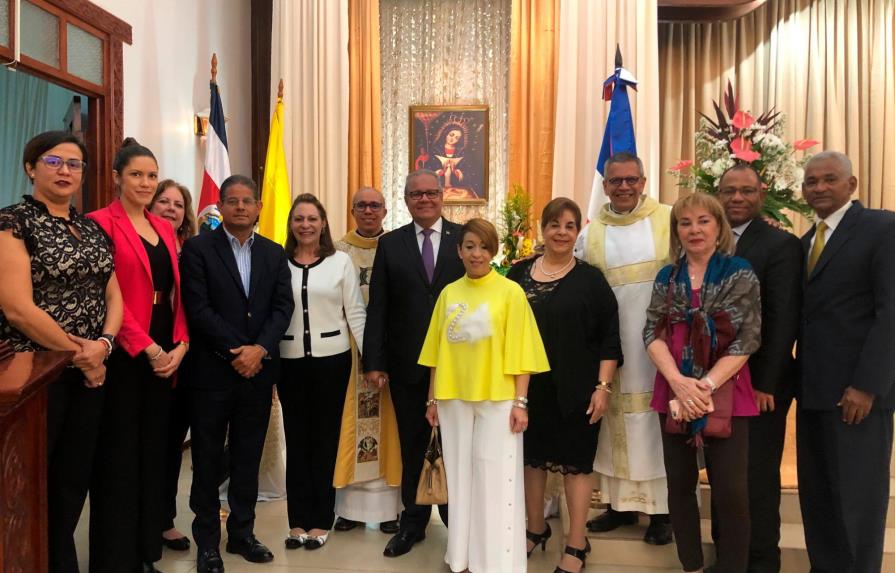 Embajada dominicana en Costa Rica celebra misa en honor a la virgen de la Altagracia