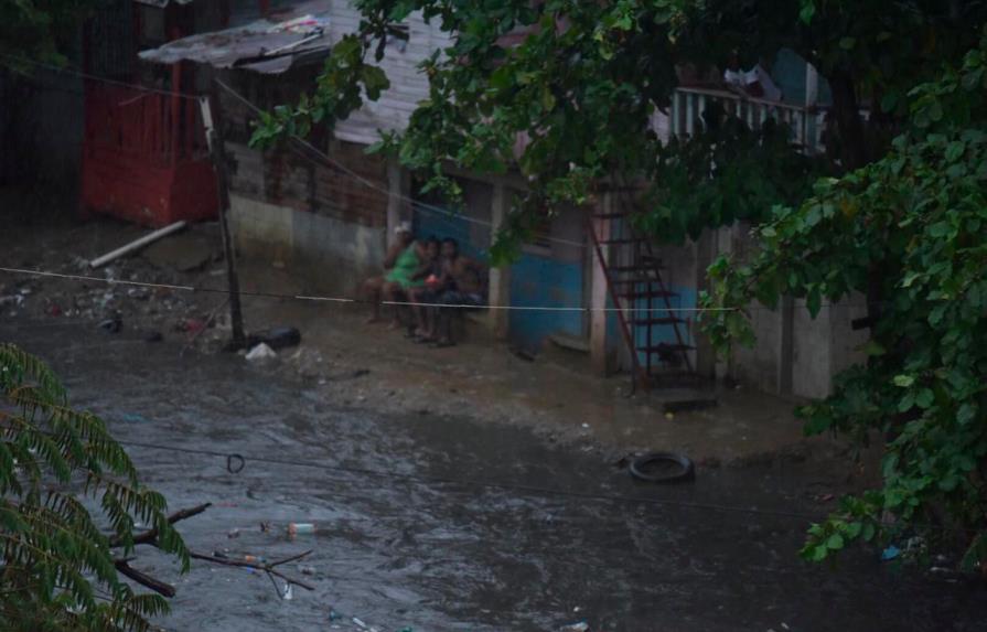 COE aumenta a 14 las provincias en alerta ante posibles inundaciones