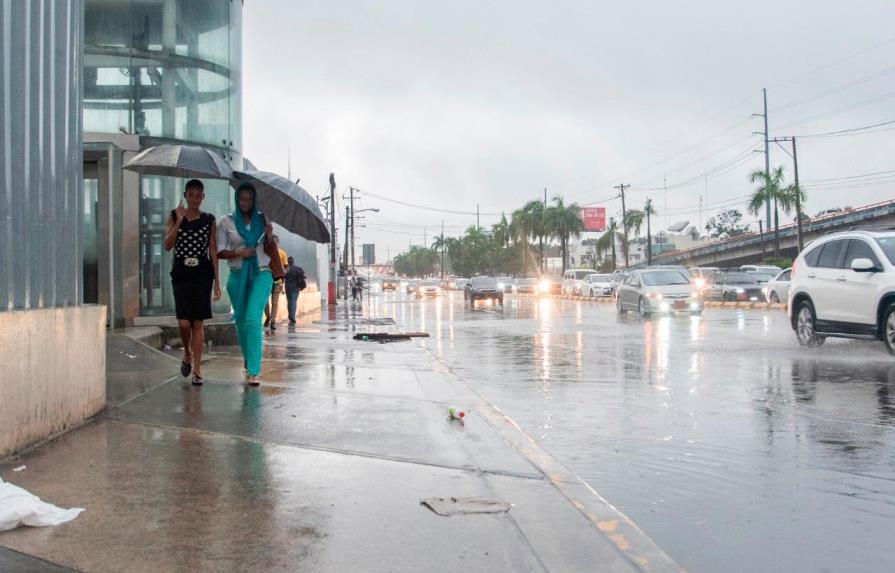 Vaguada y onda tropical provocarán aguaceros este jueves y viernes; cuatro provincias en alerta