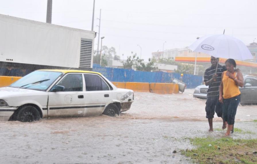 Onamet: otra vaguada llega al país este lunes; zona de aguaceros podría convertirse en ciclón