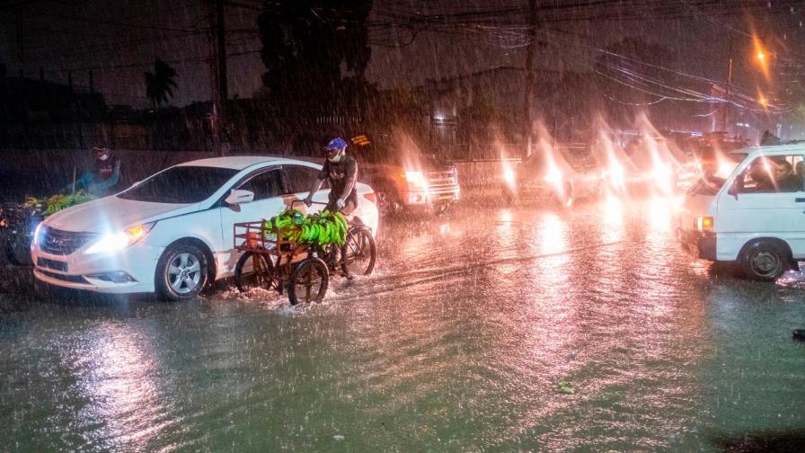 Onda tropical se aleja del país este miércoles, pero llegará otra