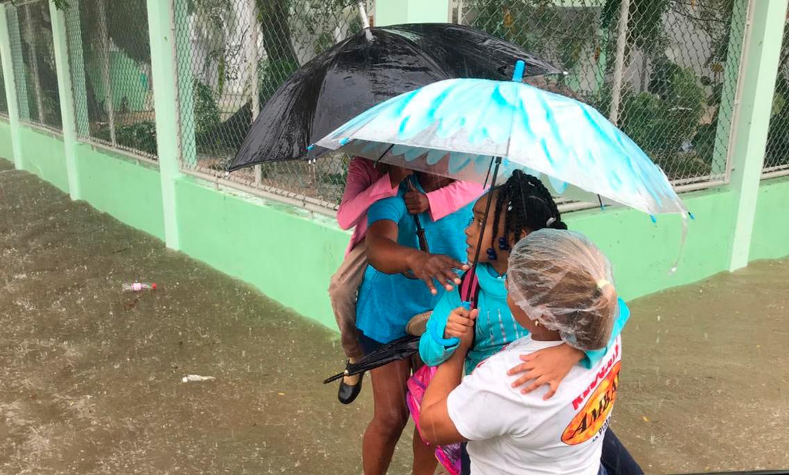 Wascar García, director de la Defensa Civil en Puerto Plata, informó que a pesar de las inundaciones no tienen reportes de personas lesionadas. 