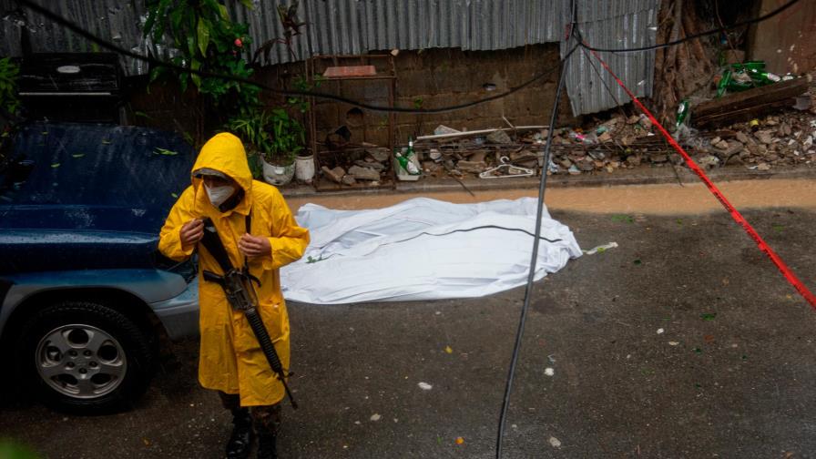 Laura deja 4 muertos, daños   a viviendas y a electricidad