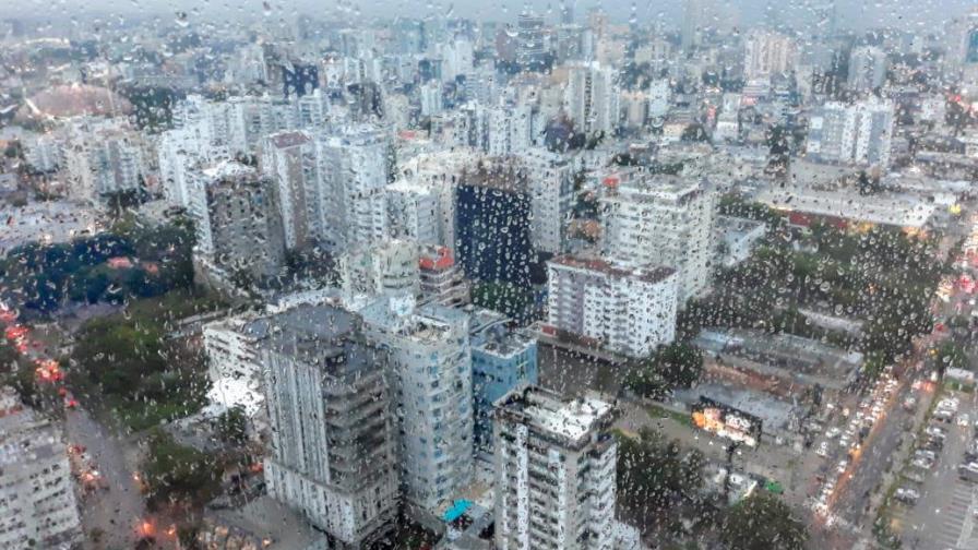 Persisten chubascos locales en algunas provincias de RD por incidencia de vaguada Persisten chubascos locales en algunas provincias de RD por incidencia de vaguada