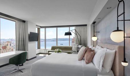 Loews Hotels es una compañía de hospitalidad de lujo que posee 24 hoteles en los Estados Unidos y Canadá. 