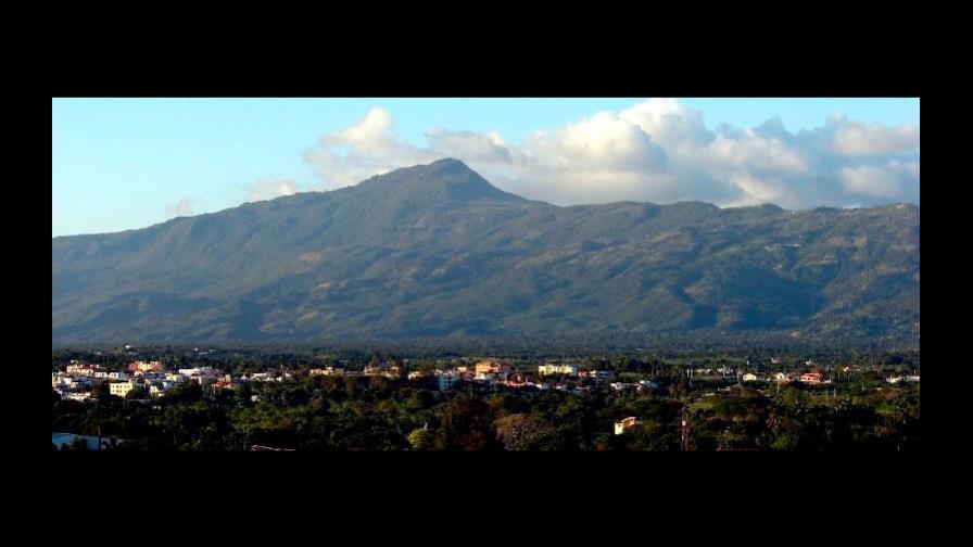 Avioneta se habría precipitado en pico Diego de Ocampo; DNCD se suma a su búsqueda