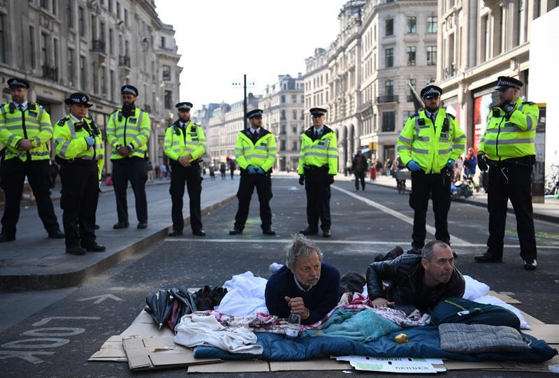 Más de 715 detenciones por la protesta ecologista en Londres