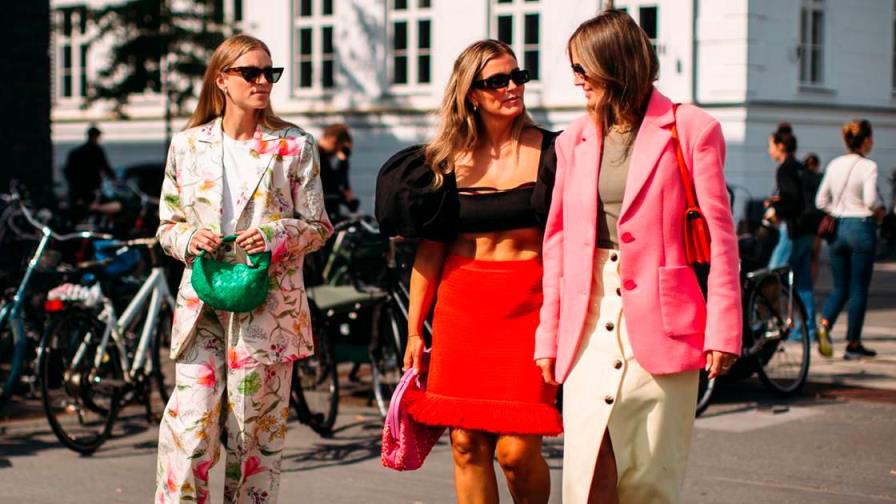 Con este libro aprenderás a agregar color a tus looks Con este libro aprenderás a agregar color a tus looks