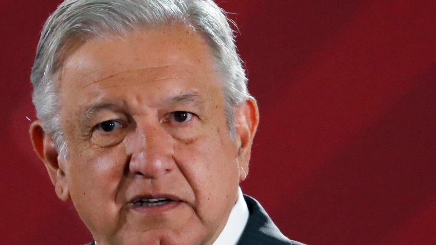 Presidente de México defiende giro en educación tras malos resultados de PISA