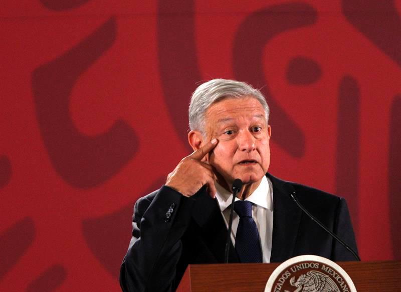 López Obrador descarta reprimir protestas feministas y pide diálogo en México