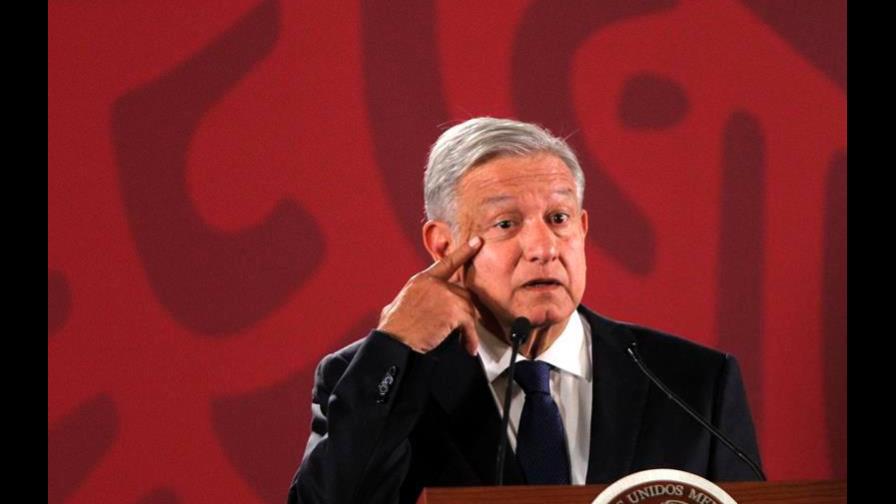 López Obrador descarta reprimir protestas feministas y pide diálogo en México