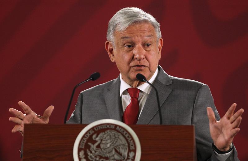 Los bots acosan a los periodistas de México a favor de López Obrador