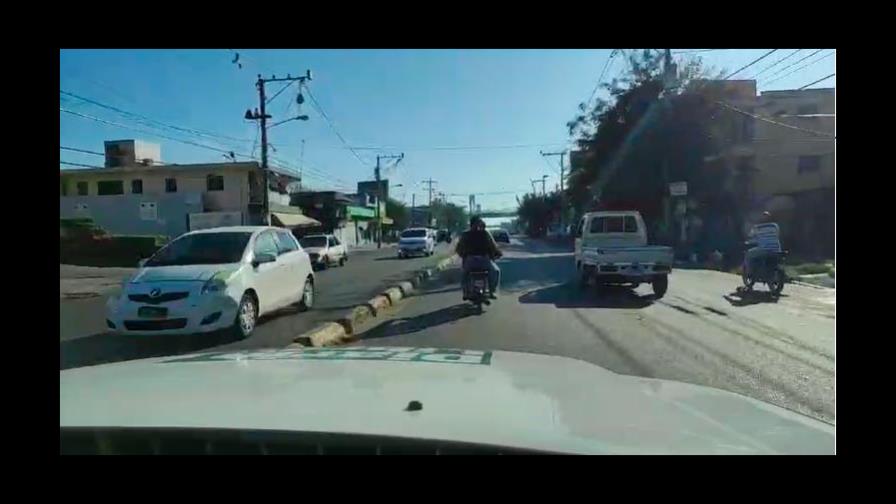 Así amaneció Santo Domingo, con muchos vehículos circulando en las calles
