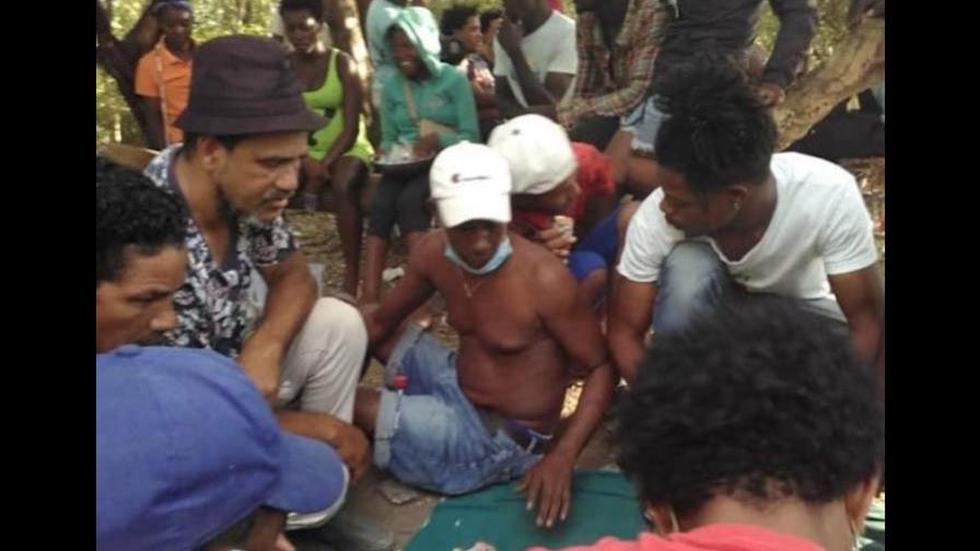 En Los Ríos de Bahoruco la gente no respeta el toque de queda ni cuarentena 