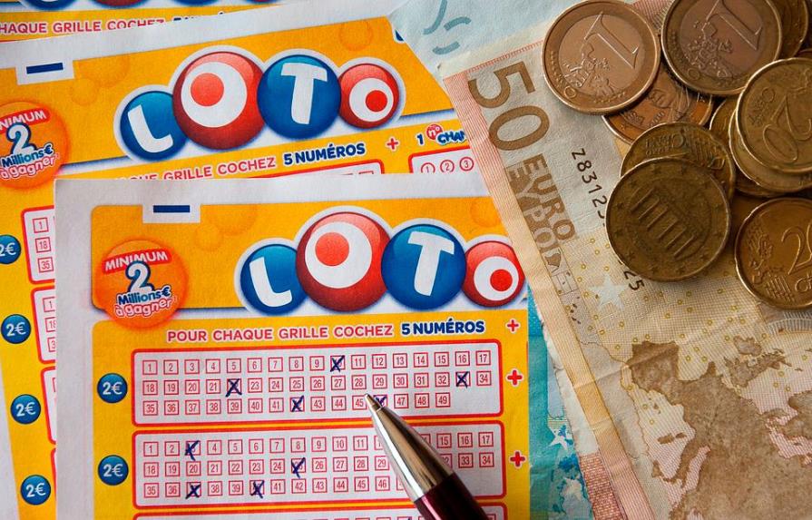 Estafador que cobró millones en la lotería con un boleto falso se enfrenta a la justicia una década más tarde