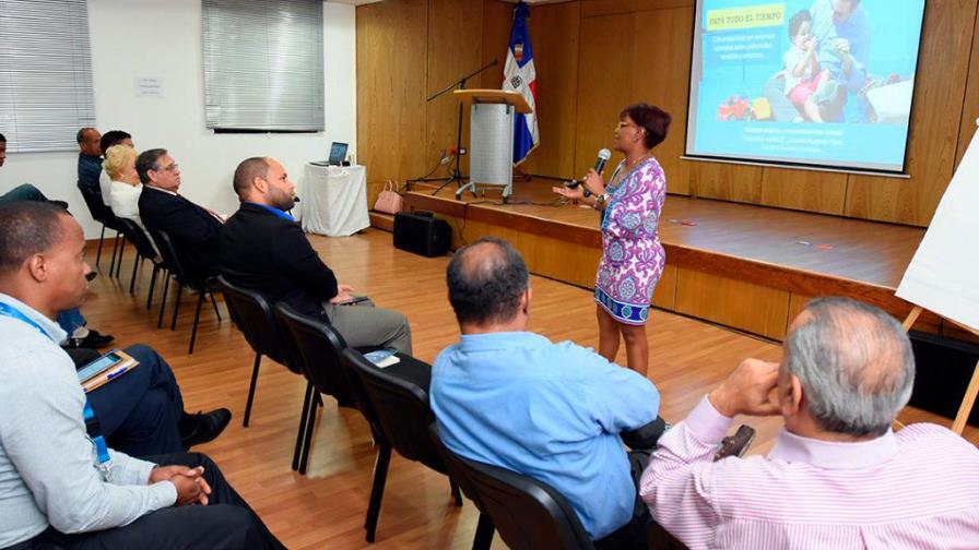 UNICEF insta a padres a cumplir rol en todo momento  