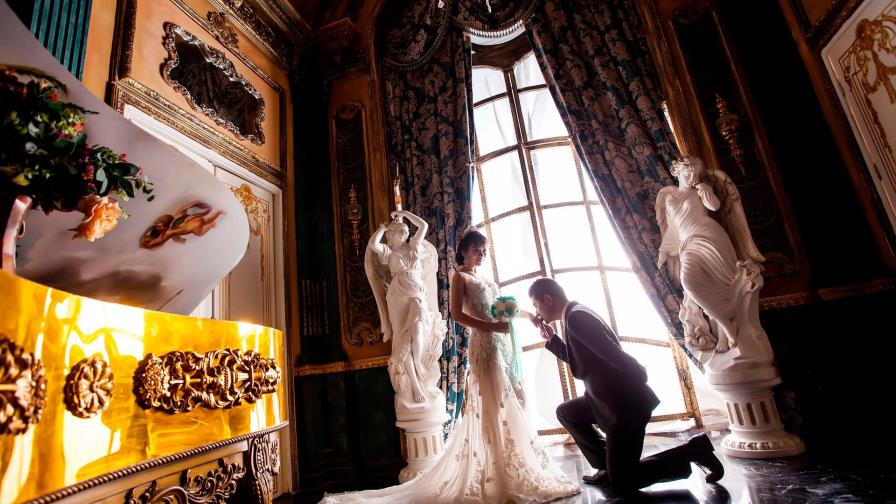 Pareja en Florida planeaba festejar su boda colándose en una mansión