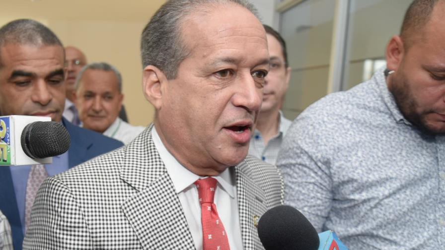 Reinaldo le pide a Miguel Vargas mantener alianza entre PRD y PLD