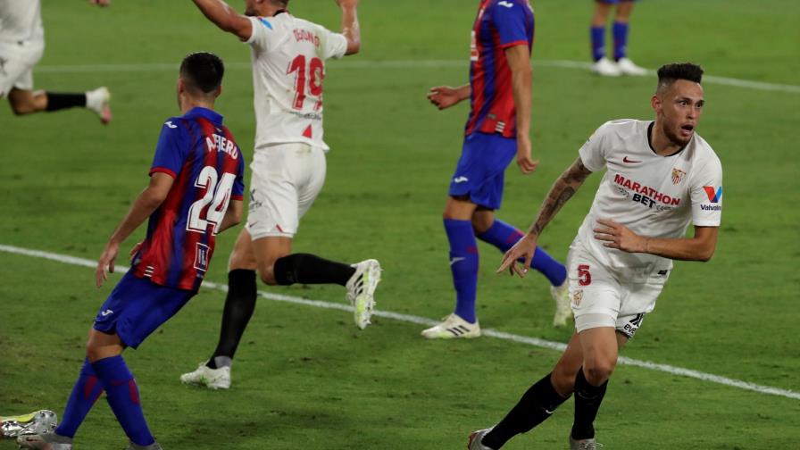 El Sevilla da paso de gigante hacia la Champions con Ocampos y Navas de figuras