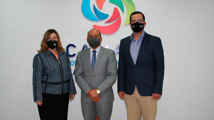 Cámara de Santo Domingo y la DGII buscarán interconectar sistemas digitales 