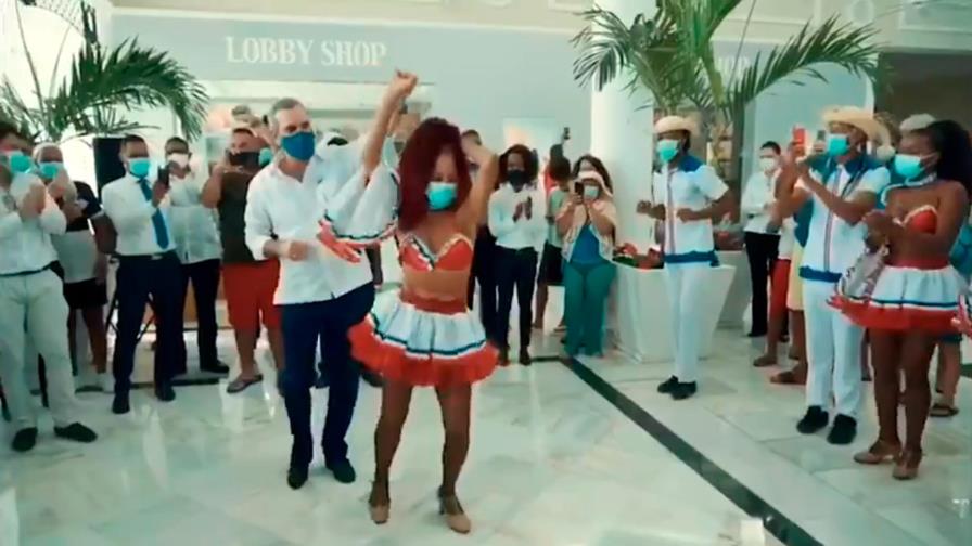 A mí hay que bailarme así de bueno, la reacción de Raquel Arbaje al baile de Luis Abinader