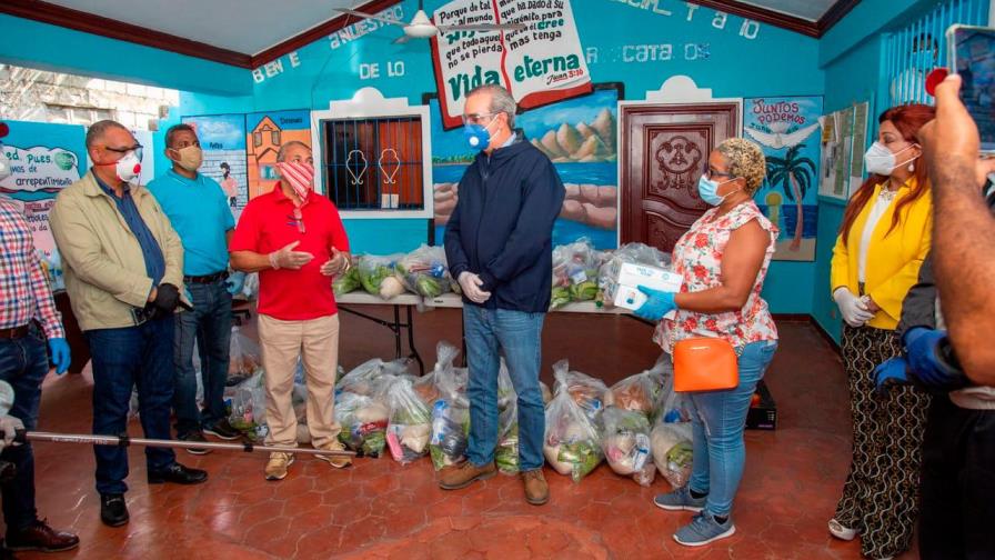 Luis Abinader estará este viernes y el sábado en Santiago y Moca con su “Ruta Solidaria”