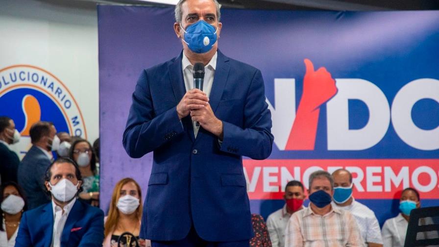 Abinader dice que una prensa objetiva y franca es vital para la democracia 