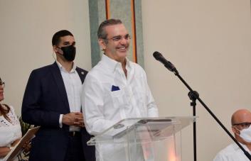 Abinader reitera compromiso con el campo y precios estables