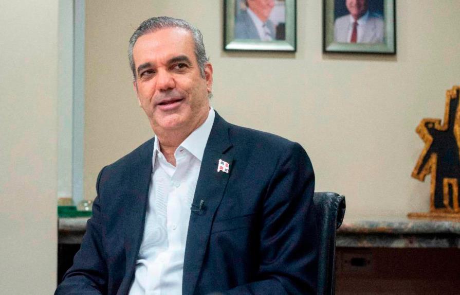 PRM comienza a despejar el camino para la reelección de Luis Abinader