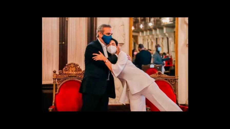 La pícara felicitación de Abinader a su esposa Raquel por su cumpleaños: “Te tengo tu regalo” La pícara felicitación de Abinader a su esposa Raquel por su cumpleaños: “Te tengo tu regalo”