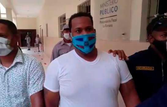 Ingresan con síntomas de COVID-19 acusado de matar empleados del cabildo de La Otra Banda