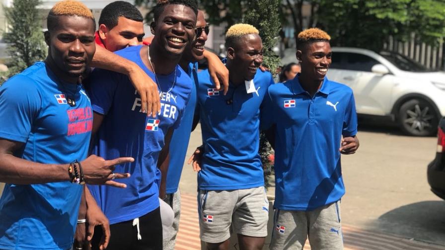 El relevo de 4x400 se compromete a lograr la meta en Juegos de Lima El relevo de 4x400 se compromete a lograr la meta en Juegos de Lima