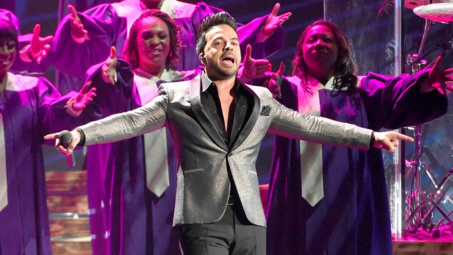 Luis Fonsi rememora su único encuentro con Johnny Pacheco