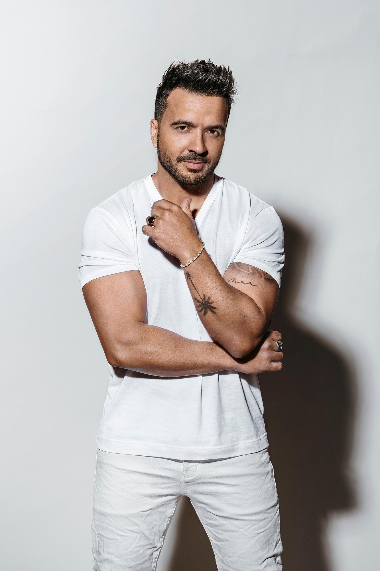 Luis Fonsi, en la lista de los nominados