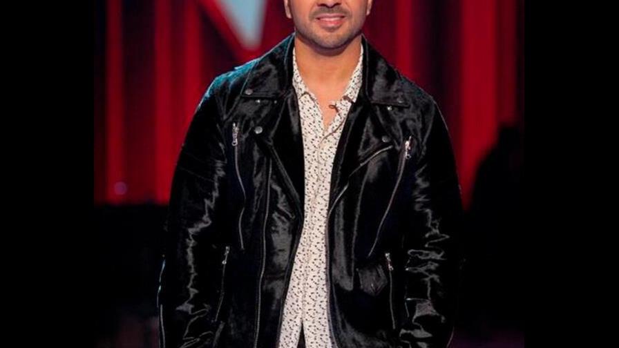 Luis Fonsi lanza chaqueta de cuero de edición limitada con apoyo de Hot Wheels