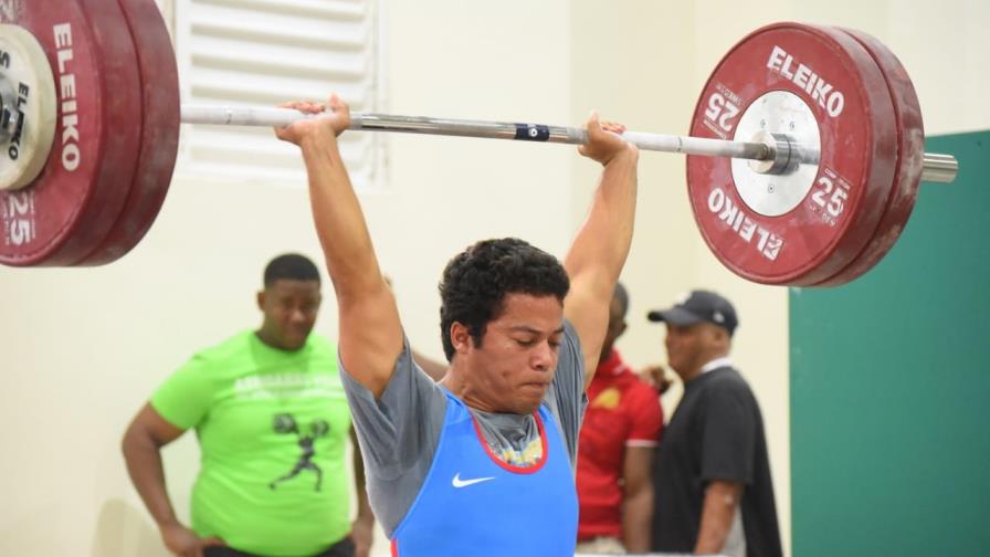 Luis García impone su nivel en las pesas de los Juegos Nacionales