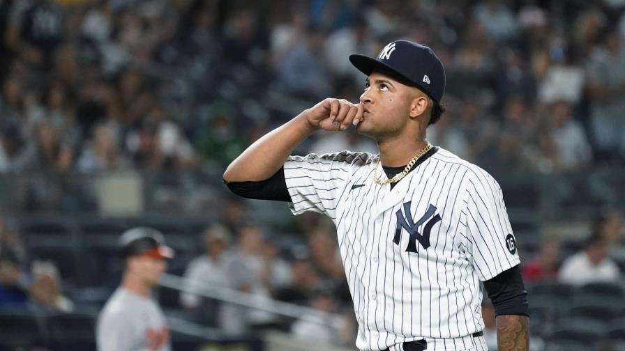 El dominicano Luis Gil brilla en su debut y Yanquis aplastan a Orioles El dominicano Luis Gil brilla en su debut y Yanquis aplastan a Orioles