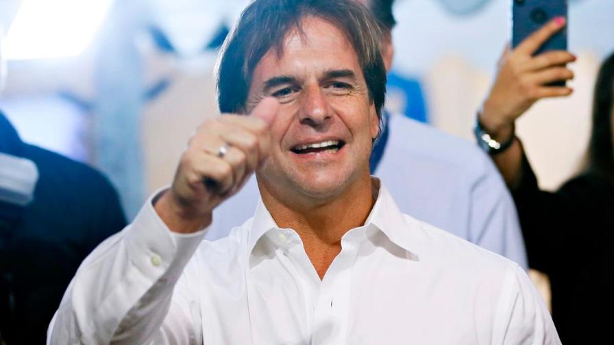 Izquierda latinoamericana, gran ausente en investidura de presidente uruguayo