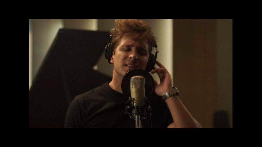 Buenos, malos y oportunistas, así son los personajes de Luis Miguel