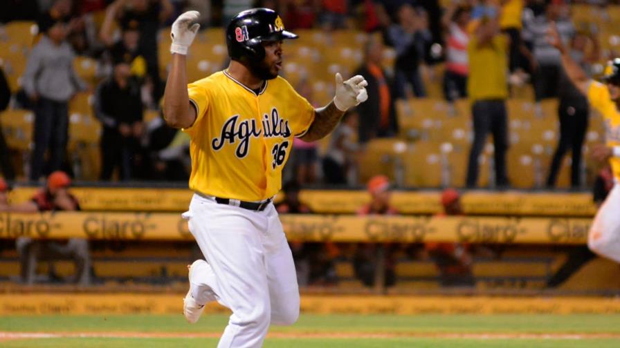 Las Águilas derrotan 6-5 a los Toros en 10 entradas y evitan hundirse más Las Águilas derrotan 6-5 a los Toros en 10 entradas y evitan hundirse más