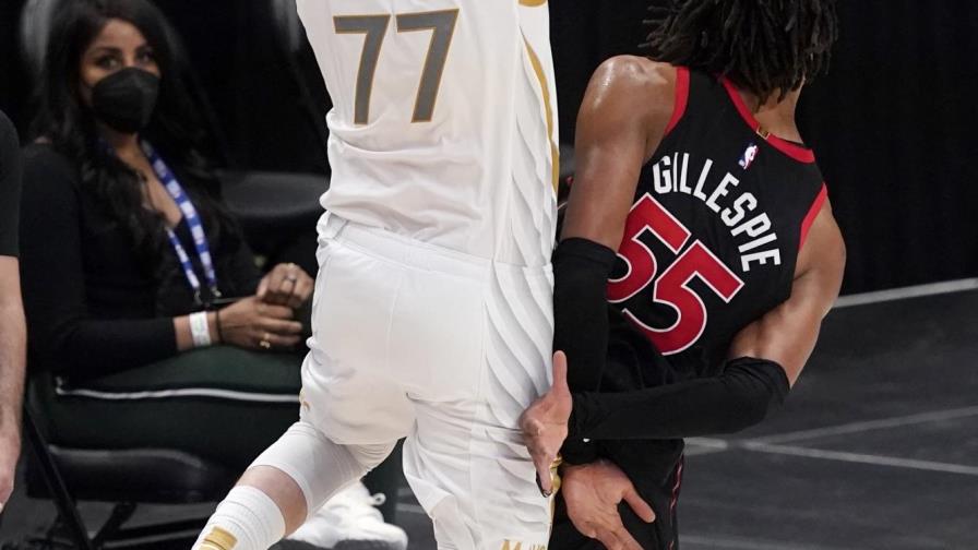 Vídeo | Mavericks vencen a Raptors y aseguran sexto puesto en la Conferencia Oeste