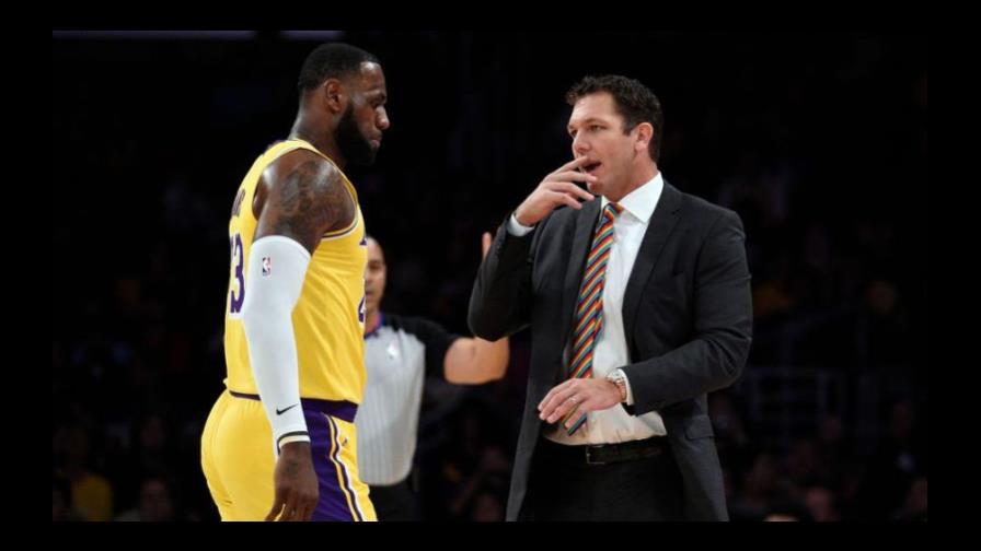 Luke Walton deja de ser entrenador de Los Ángeles Lakers