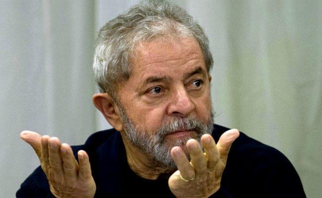 Lula cumple 300 días en prisión y PT clama por su nominación al Nobel de Paz