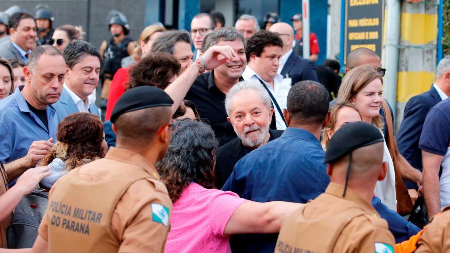 Lula volverá a la calle a partir de enero para hacer oposición a Bolsonaro