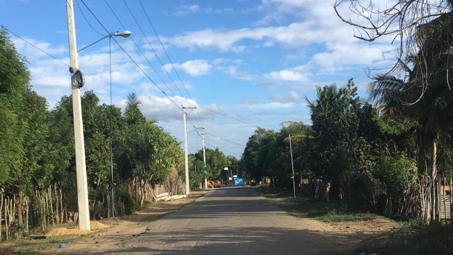 EdeNorte pone en funcionamiento luz 24 horas en comunidades de Montecristi EdeNorte pone en funcionamiento luz 24 horas en comunidades de Montecristi