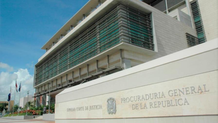 Aplazan para el lunes coerción contra jóvenes mataron profesor en SFM Aplazan para el lunes coerción contra jóvenes mataron profesor en SFM