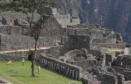 Tras siete meses en silencio, Machu Picchu reabre al turismo