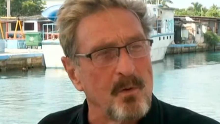 McAfee, fugitivo por evasión de impuestos y sospechoso de asesinato McAfee, fugitivo por evasión de impuestos y sospechoso de asesinato