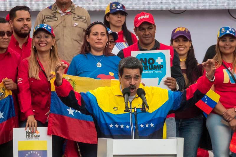 Maduro denuncia que el expresidente colombiano Álvaro Uribe planea asesinarlo